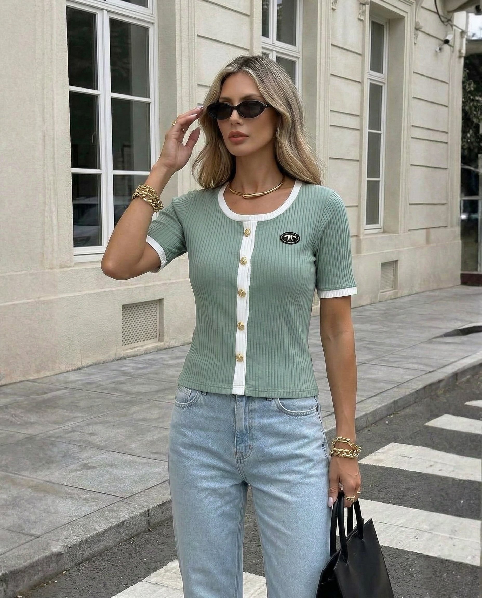 Bluzka z guziczkami - 6