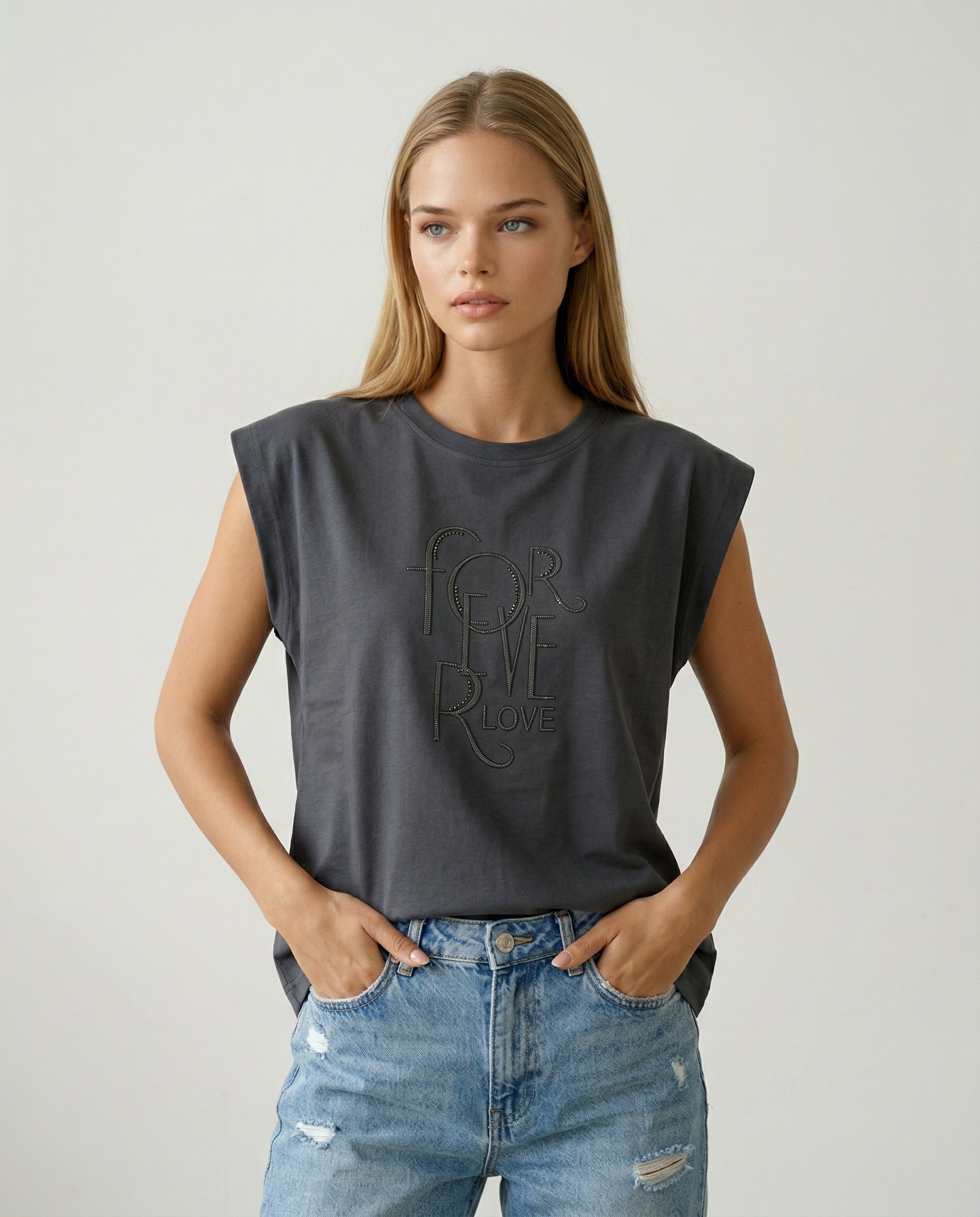 Bluzka z HAFTOWANYM NAPISEM - 2