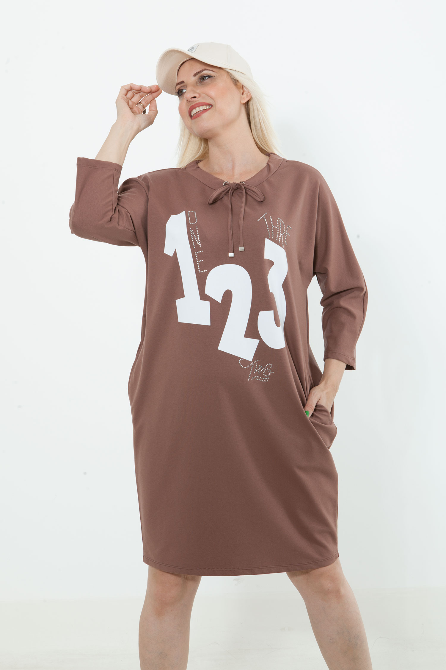 Sabra Sukienka z napisem "123" O14KB2077