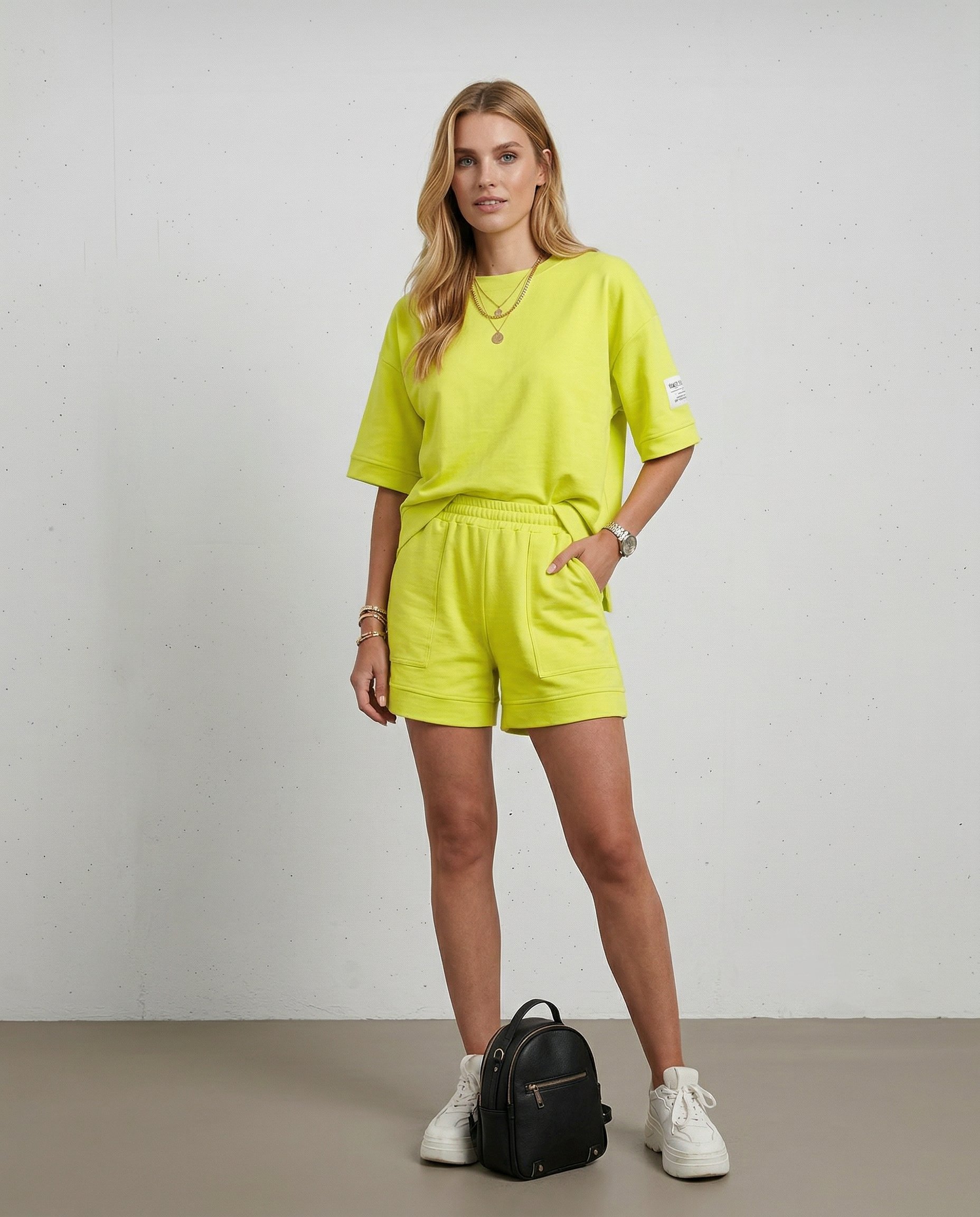 Bluzka ze spodenkami ZE - 4