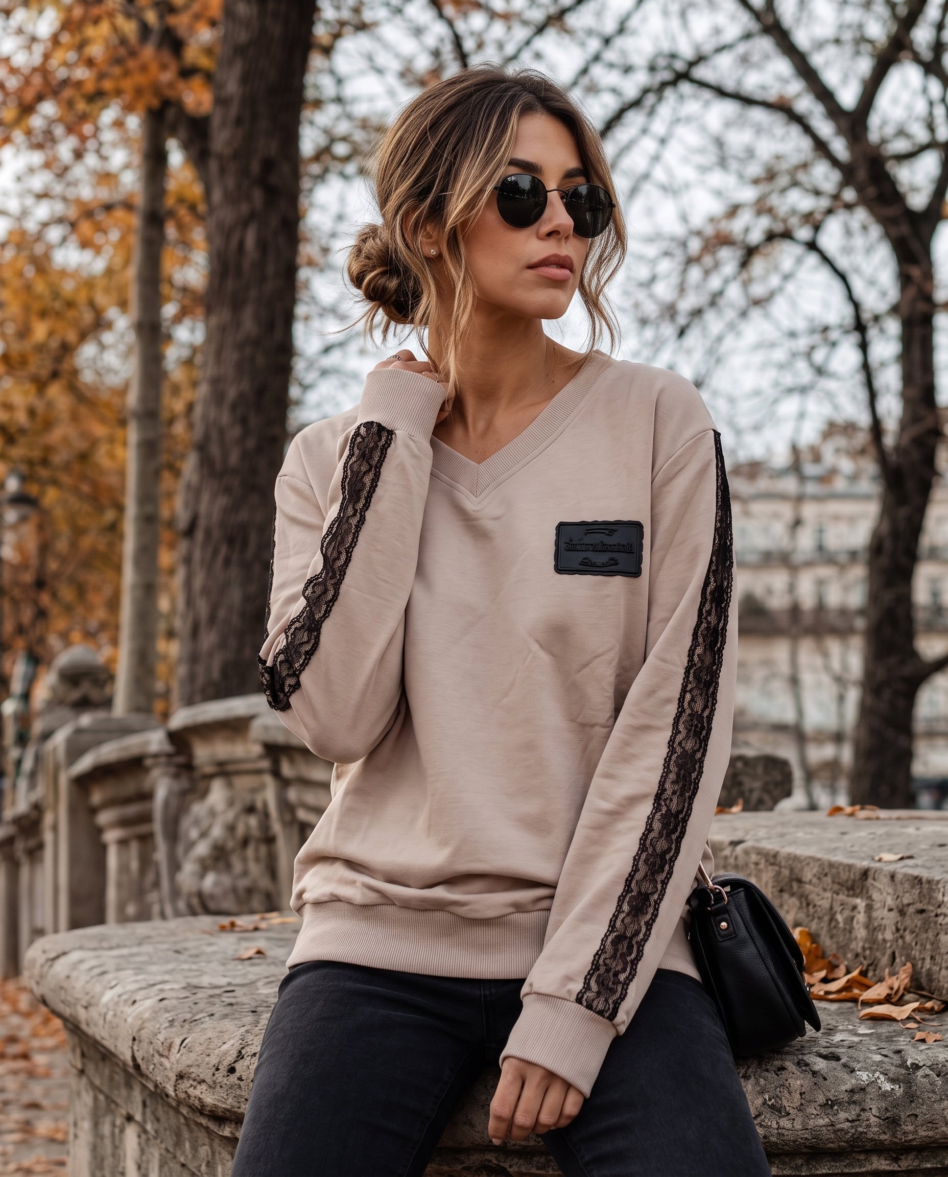 Bluza z KORONKOWYM LAMPASEM