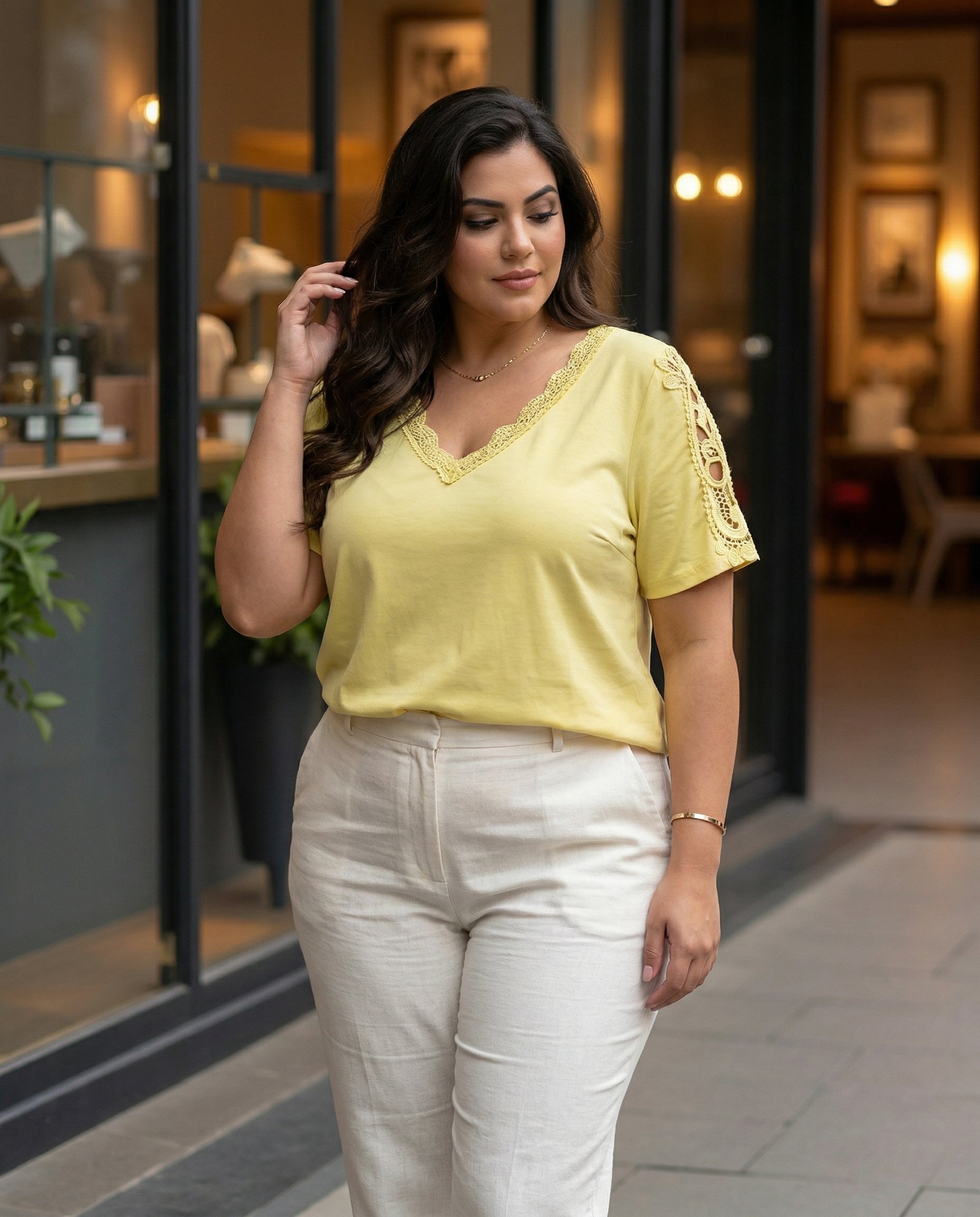 Bluzka serek z koronką na rękawach WA-92 - 4